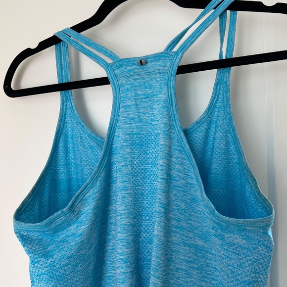 Nike Dri-Fit tank - Picture 2 of 2
